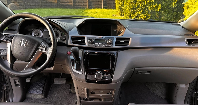 Honda Odyssey cena 78000 przebieg: 160000, rok produkcji 2016 z Mielec małe 106